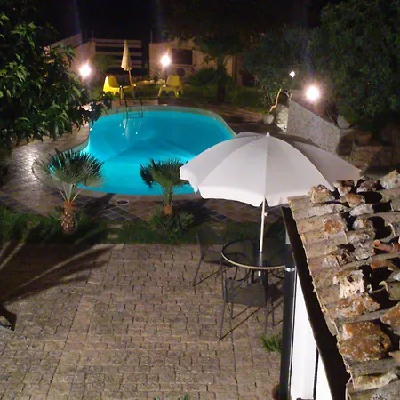 Mit Pool By Interhome *