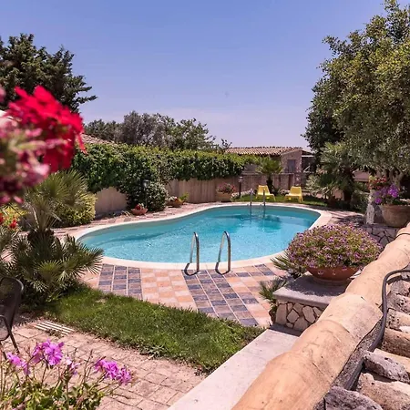 Vakantiehuis Mit Pool By Interhome *